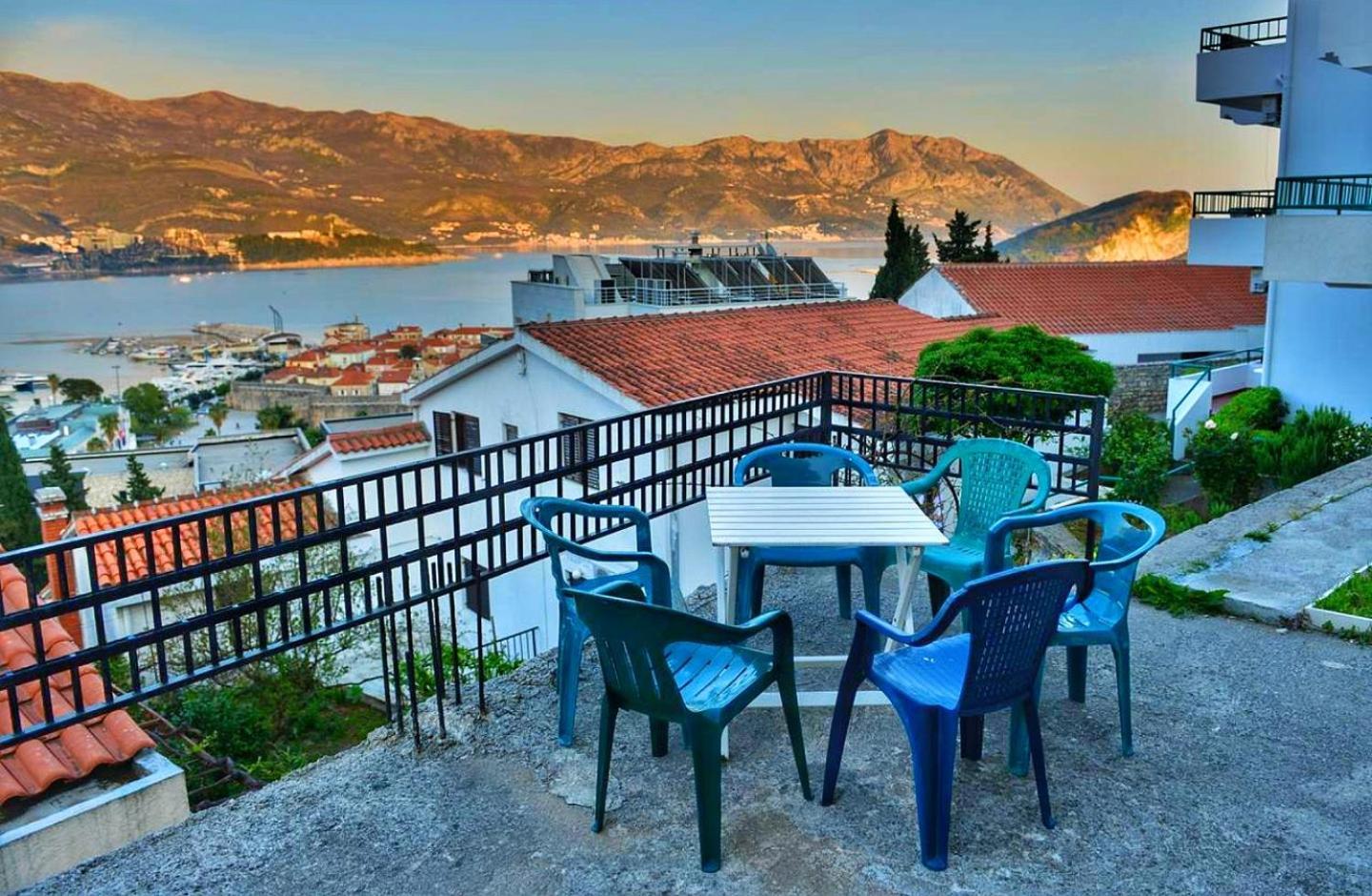Apartmani Cupic Budva Eksteriør bilde